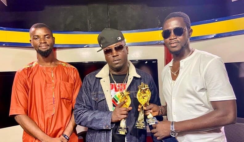Kao Denero Receives 3 NEA Awards, Bags Best Male Artiste of The Year