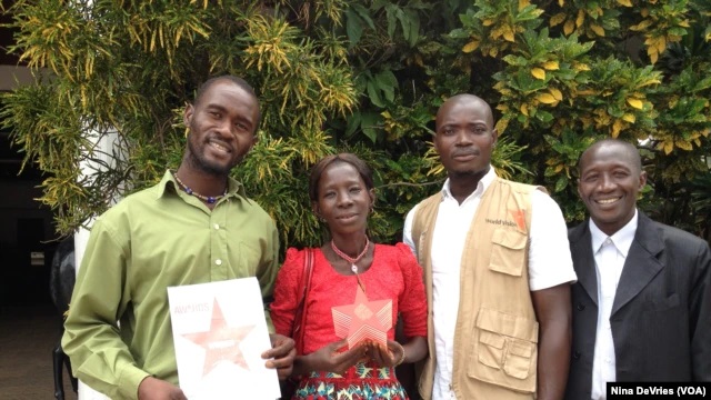 Sierra Leone Burial Teams Lauded For Efforts to Stop Ebola