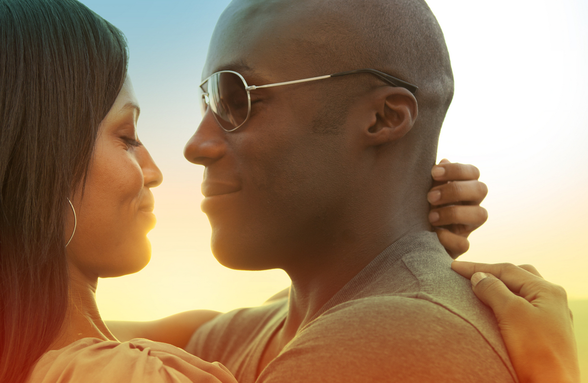 10 Things Girls do When They Are Looking For a Boyfriend