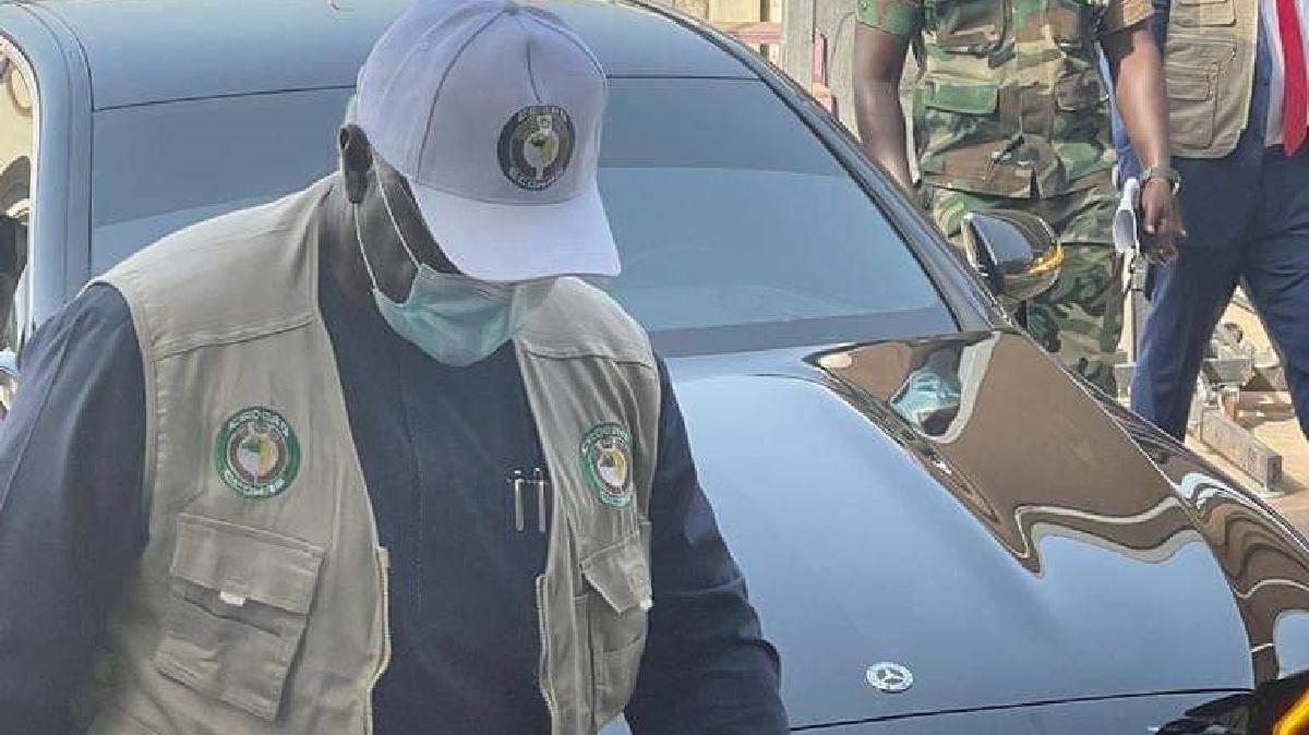 Ernest Bai Koroma Lands in The Gambia to Lead ECOWAS Election Observation in The Gambia’s Election