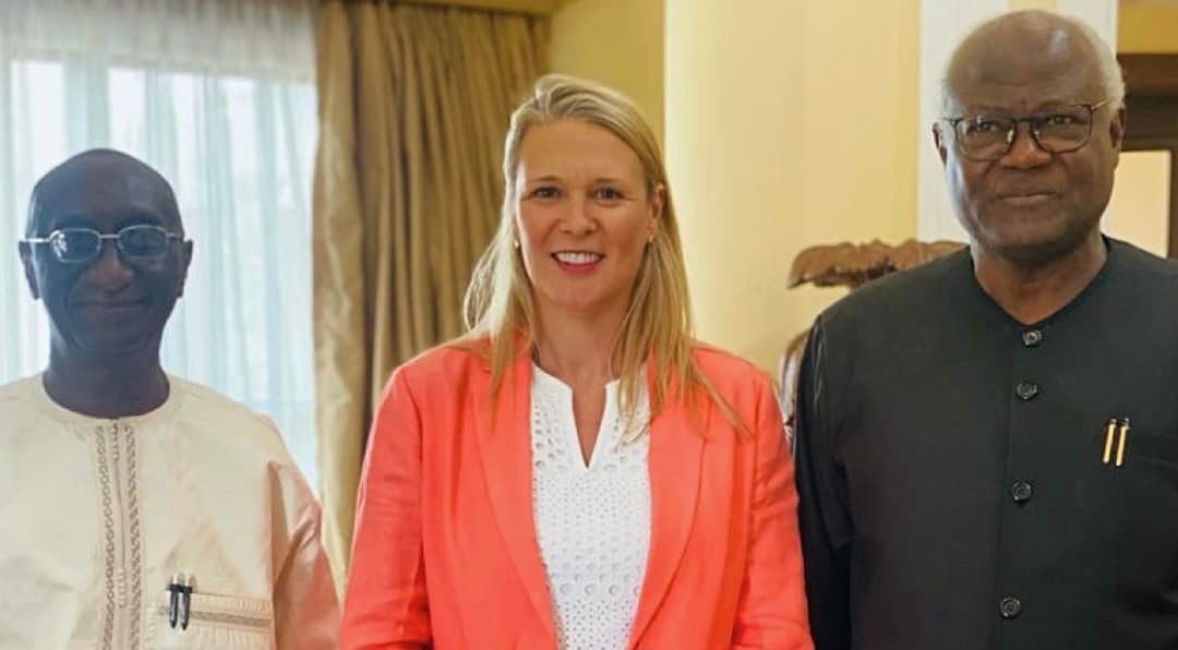 Former President, Ernest Bai Koroma Hosts Foreign Diplomats