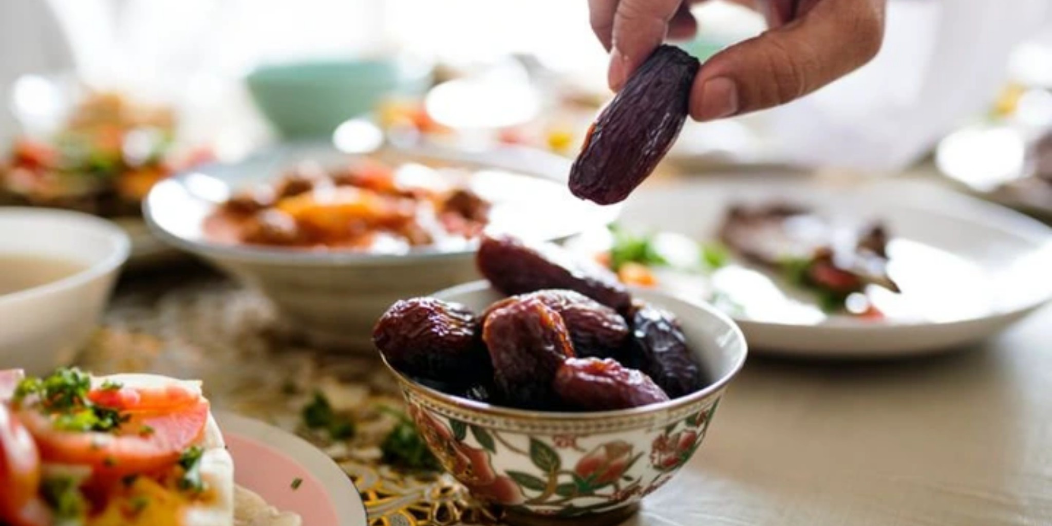 Why do Muslims Eat Dates in Ramadan?