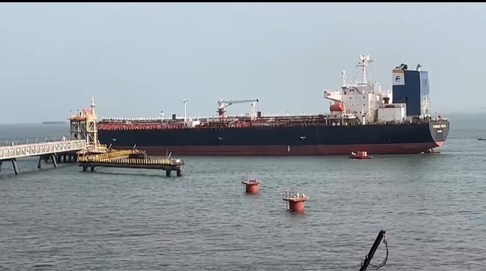 NP-SL Receives 5,150 Metric Tons of Petrol to Cushion Fuel Crisis in Sierra Leone