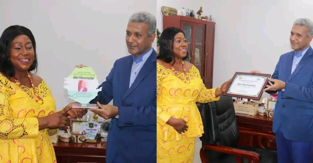 Minister of Tourism Bid Farewell to Outgoing Iranian Ambassador