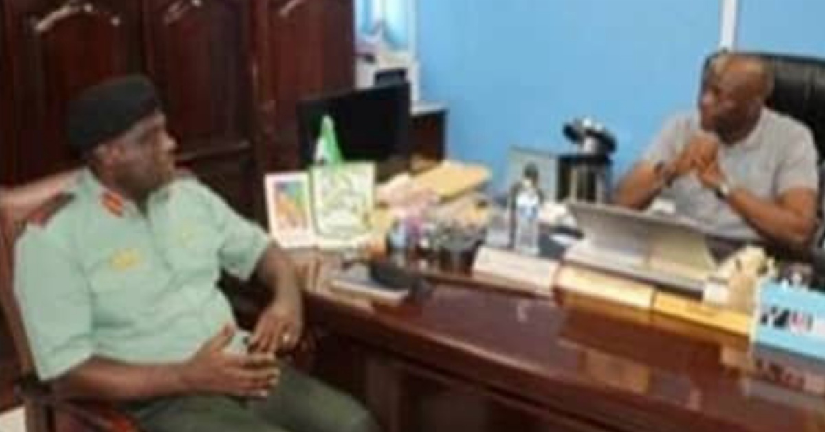 Rokel Commercial Bank MD Hosts Army CDS And Top Rank RSLAF Officers