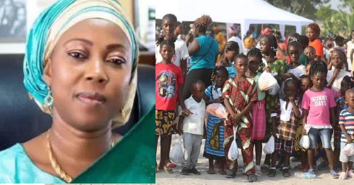 Fatima Bio Celebrates Boxing Day Lunch With Hundreds of Children on Bonthe Island