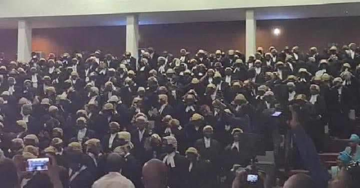 Law School Introduces Entrance Exam Amid Huge Number of Graduates