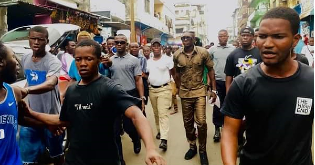 Sierra Leone Fastest Rapper, Speedo’o Lands in Style in Monrovia, Liberia