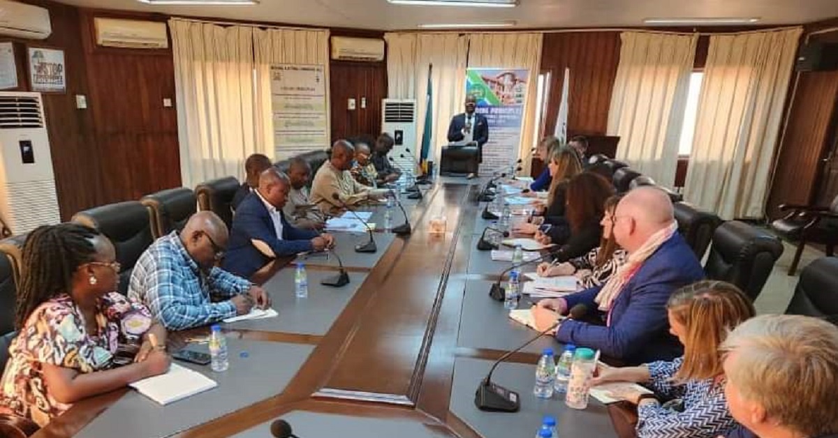 ECSL Welcomes European Union Election Observers