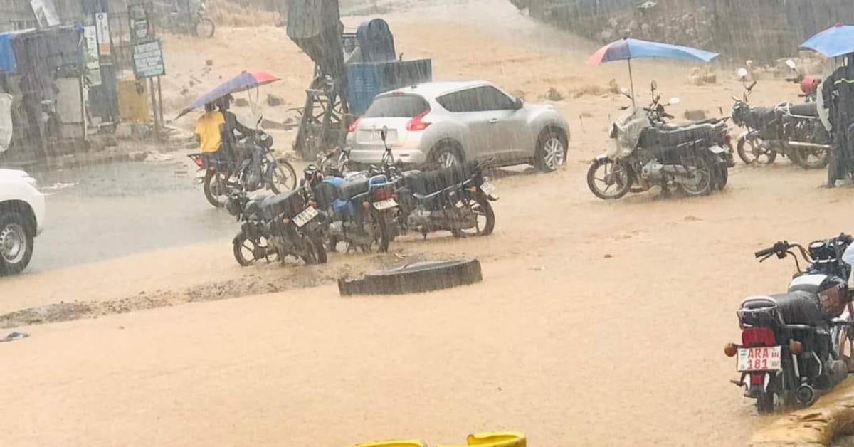 Heavy Rain Disrupts Traffic at Regent Village