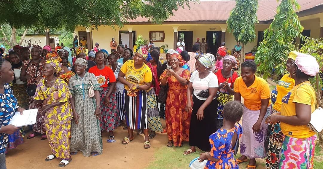 FAO Supports 1,500 Vegetable Producers in Sierra Leone with Farming Implements and Seeds