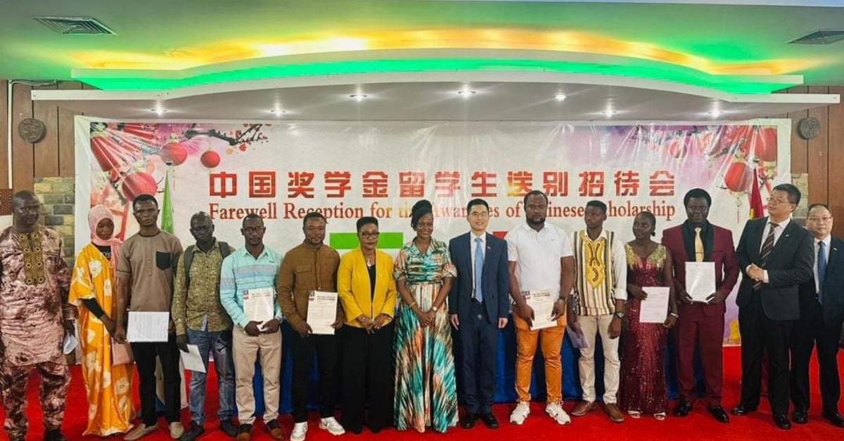 Chinese Embassy in Sierra Leone Hosts Farewell Reception For Awardees of Scholarship