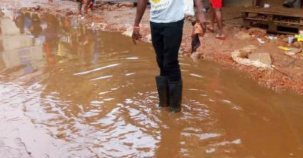 Residents, Drivers, And Business Owners Voice Concerns as Fourah Bay Road Faces Severe Deterioration