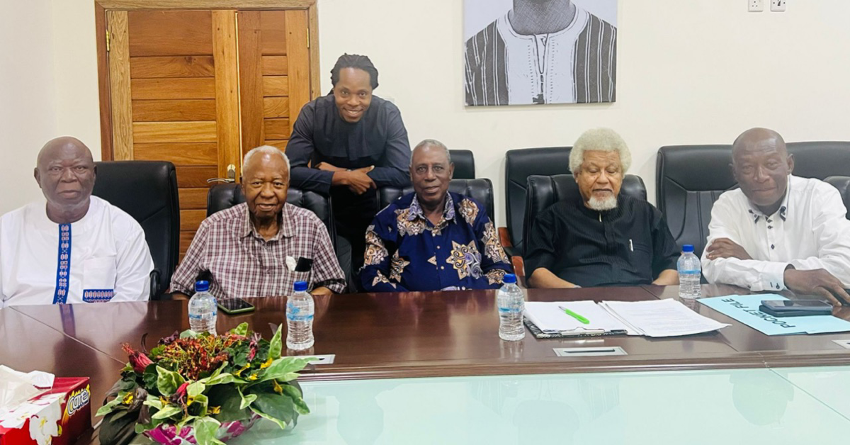 Chief Minister Sengeh Meets SLPP Elders, Seek Perspectives on Government Policies