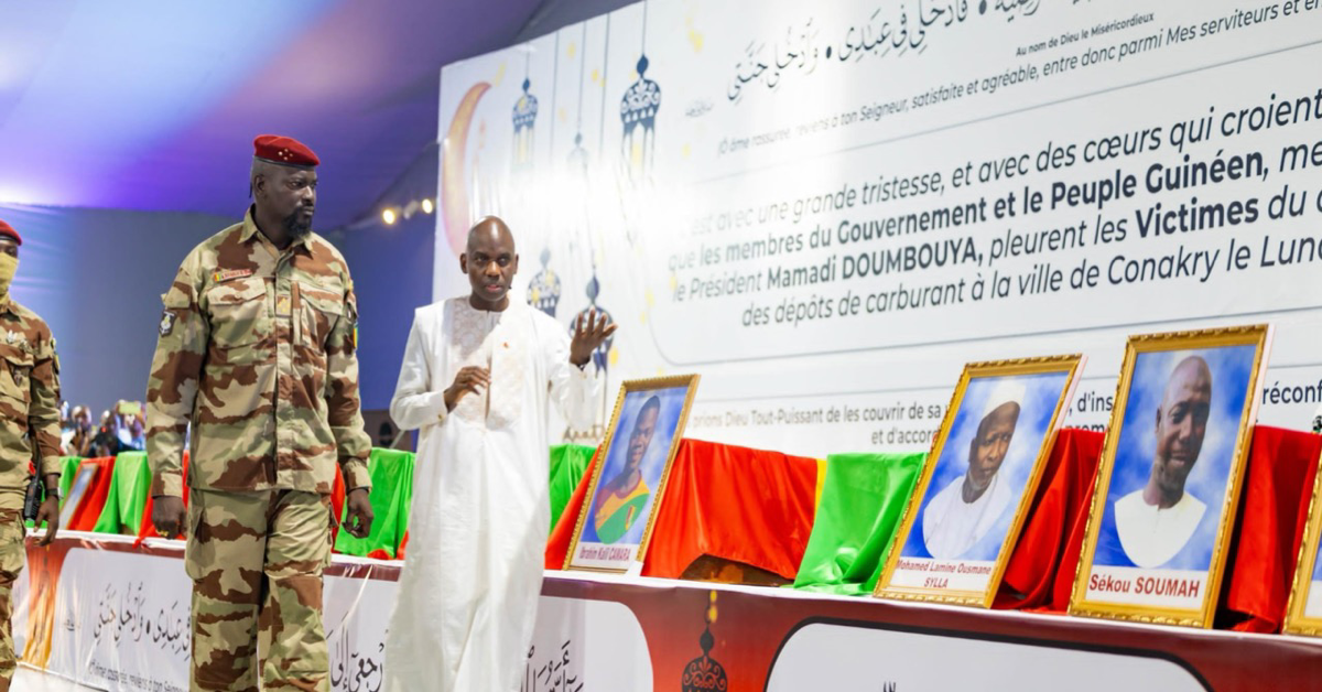 Guinean Military Leader Honors 8 Sierra Leoneans Involved in Conakry Fire Explosion