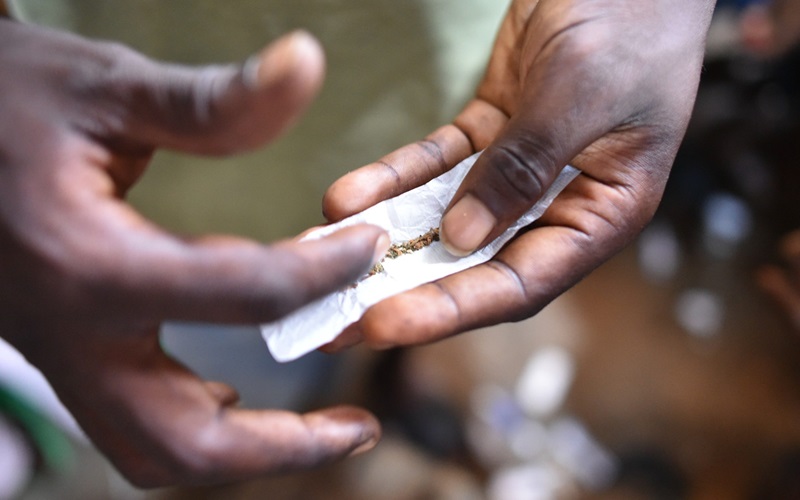 ‘I Smoke 3 Wraps of Kush Everyday’ – 16-Year-Old Boy
