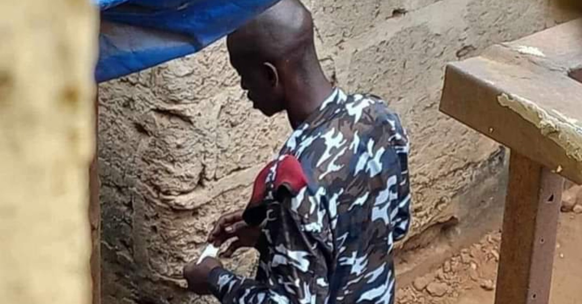 Man in Police Uniform Caught on Camera With Suspected Drug