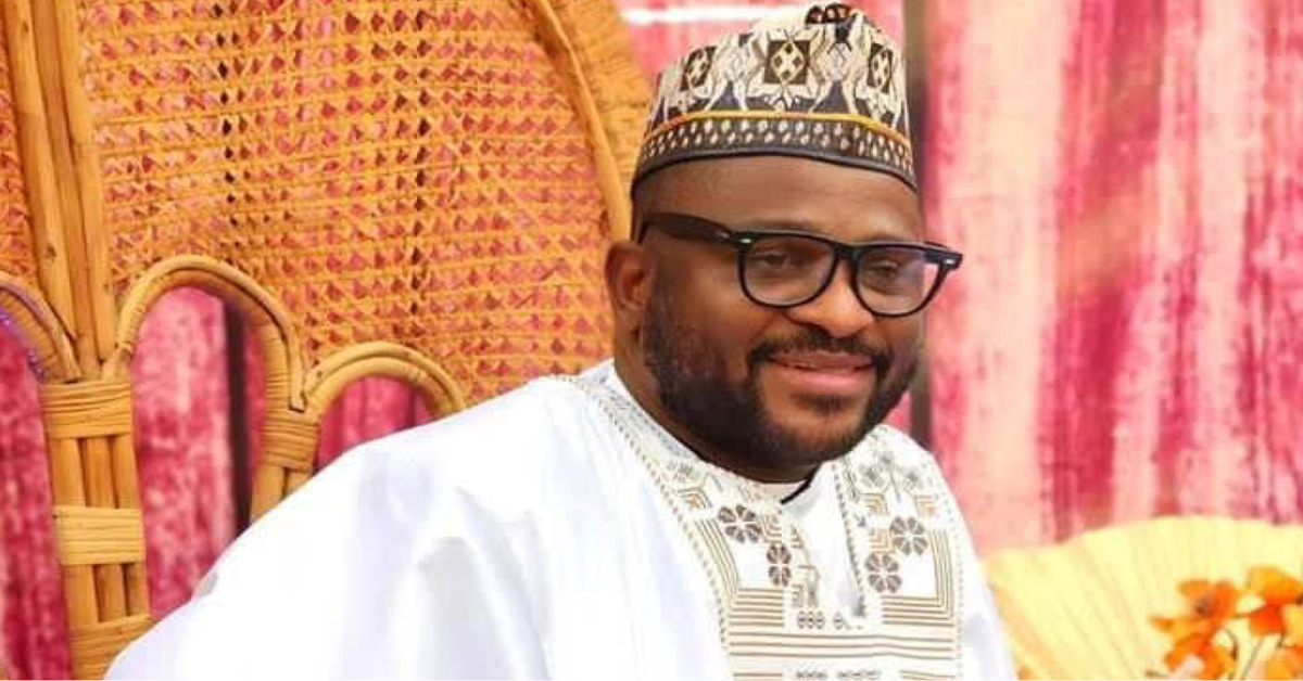 Lawyer Emmanuel Saffa Abdulai Offers Scholarship to Pupils at Government Model Secondary School