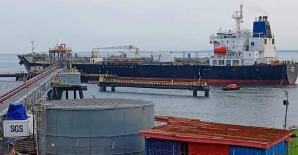 3,000 Metric Tons of Petrol Arrives at Freetown Petrol Jetty from MT Riviera, Owned by Aminata and Son