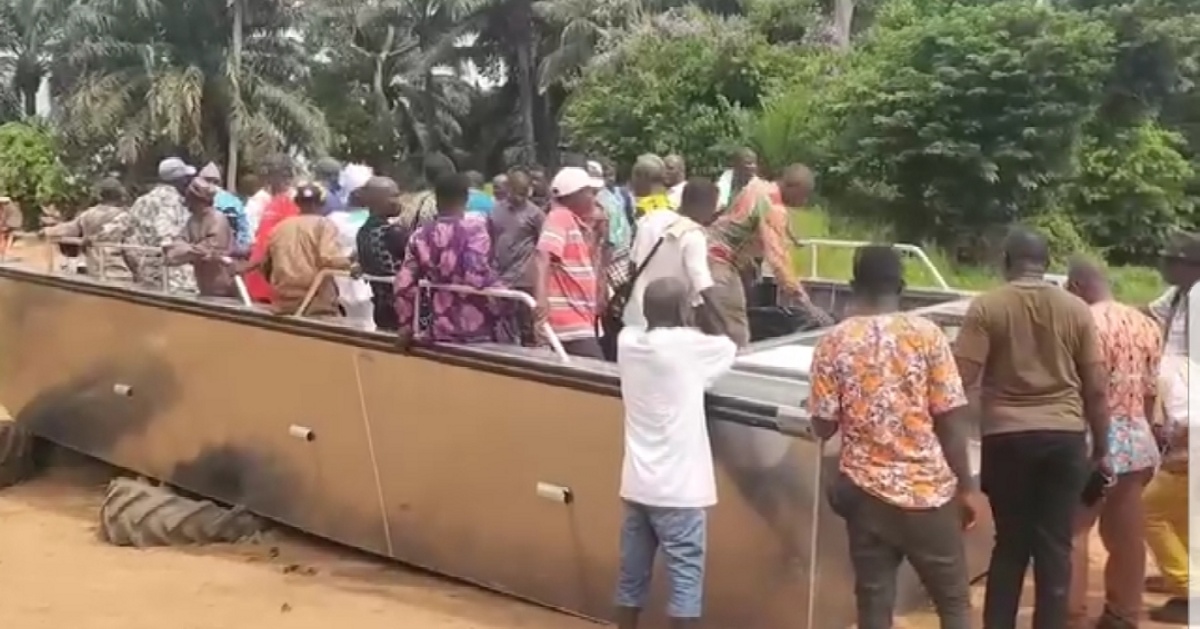 Minister of Agriculture Commissions Two Landing Crafts to Boost Agriculture in Bonthe And Pujehun