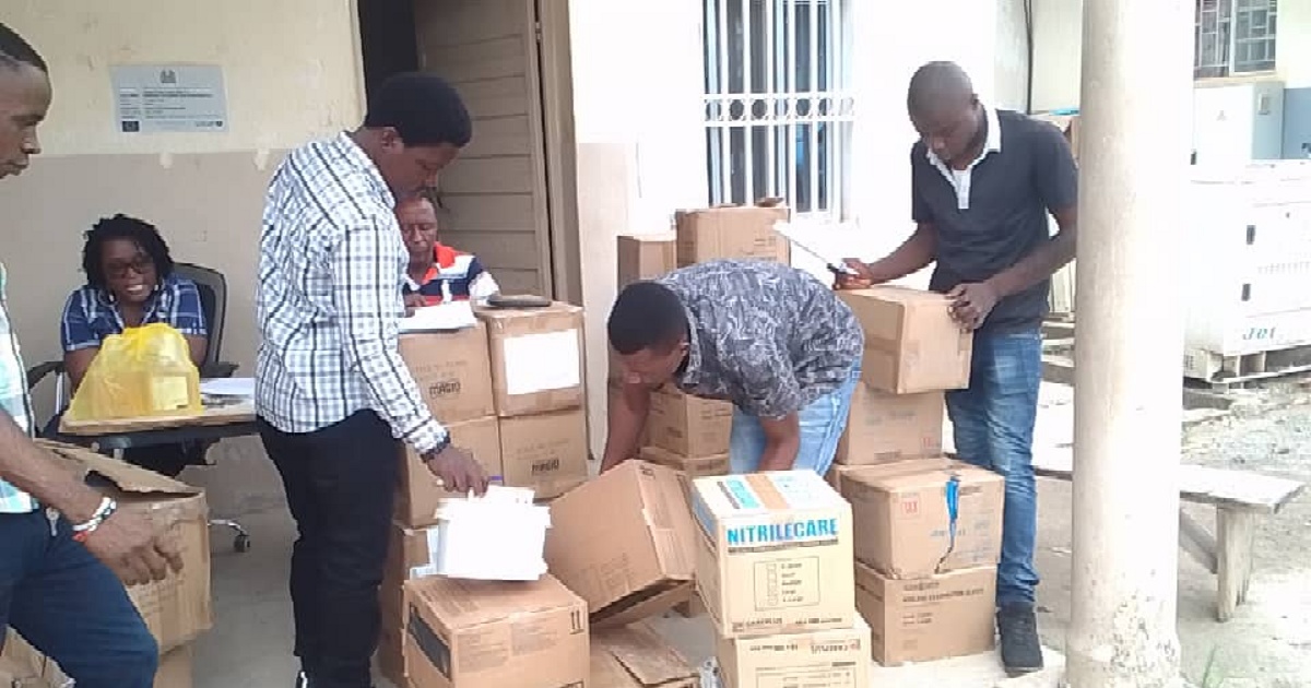 Kono Union Donates Medical Items to Koidu Government Hospital