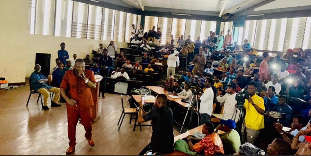 Kao Denero Delivers Public Lecture at Fourah Bay College