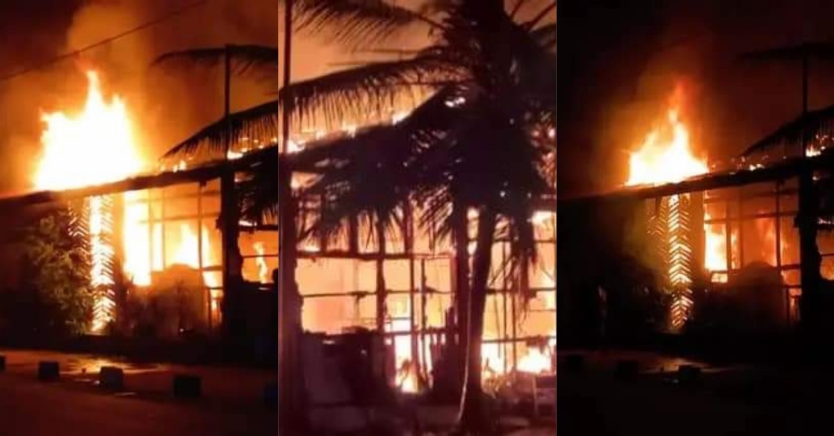 Fire Engulfs Golden Beach Bar and Restaurant at Aberdeen-Lumley Beach