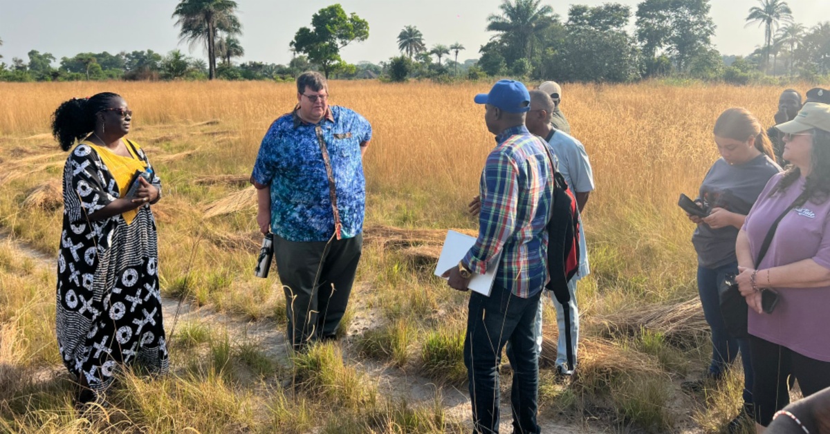 U.S. Ambassador Examines Intersection of Renewable Energy and Environmental Protection on Sherbro Island