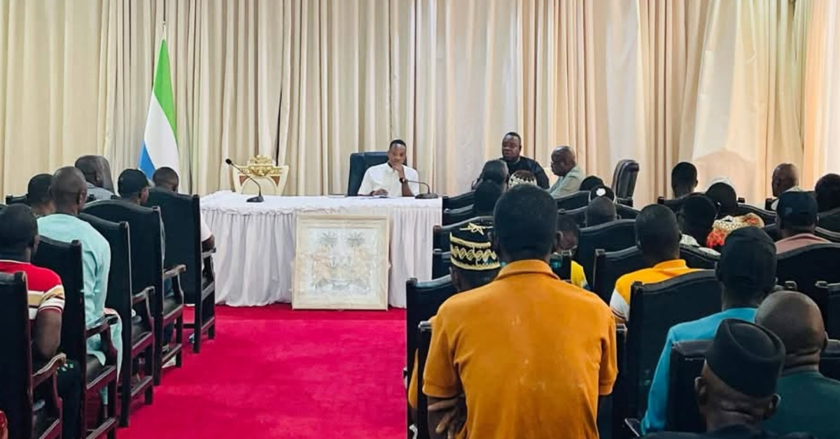 Chief Minister Engages Local Headmen in Freetown