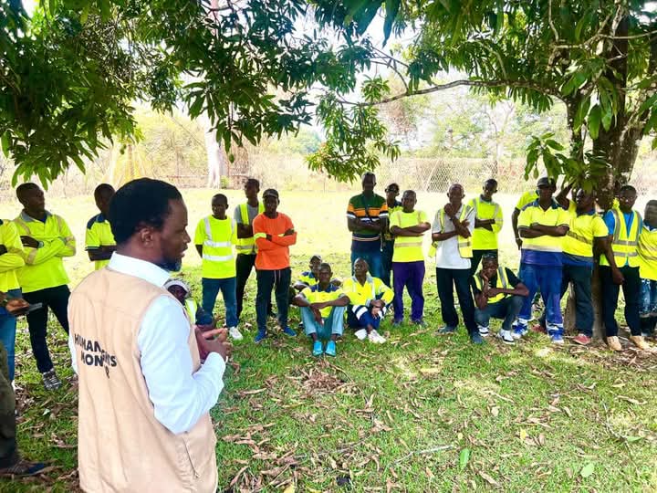 Human Rights Commission Meets Angry Community Members, Striking Mine Workers of Sierra Diamonds in Kenema