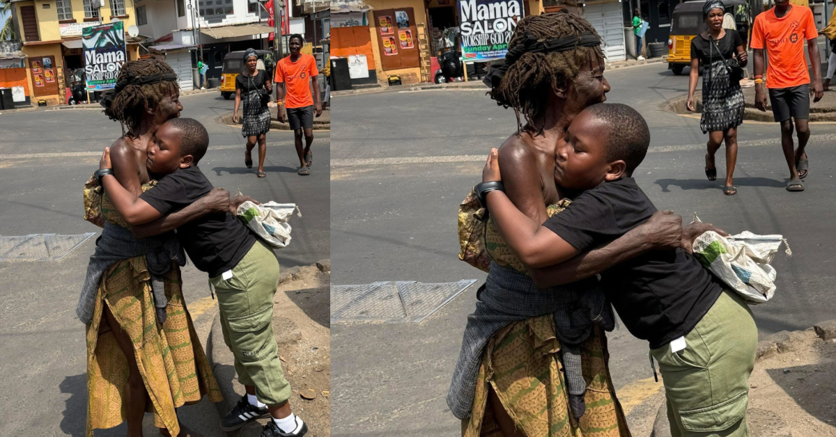 Humanity Knows no Bounds: The Truth Behind This Heartwarming Photo