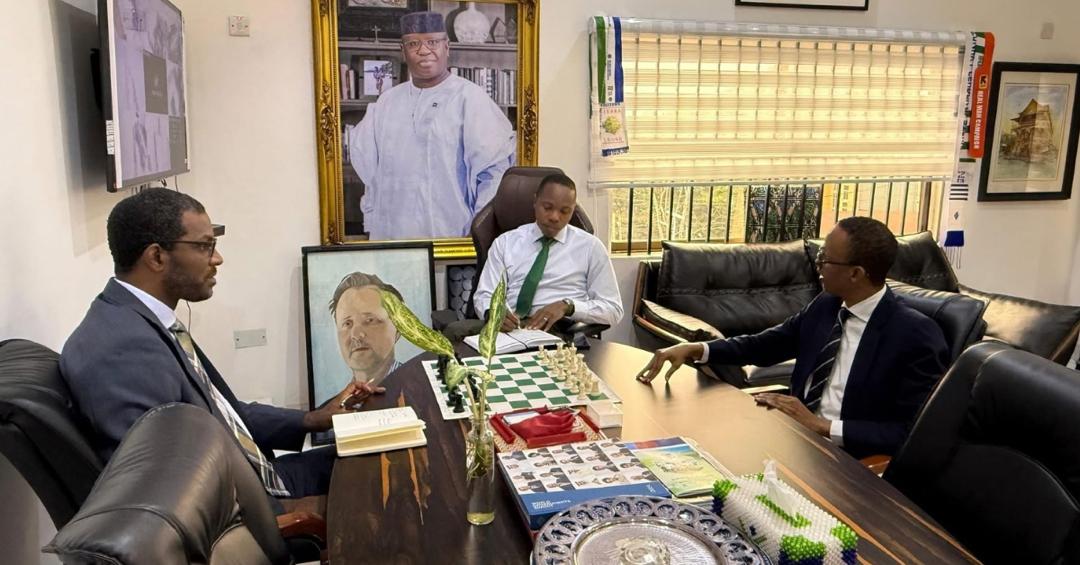 Government Strengthens Ties with Islamic Development Bank for Future Development