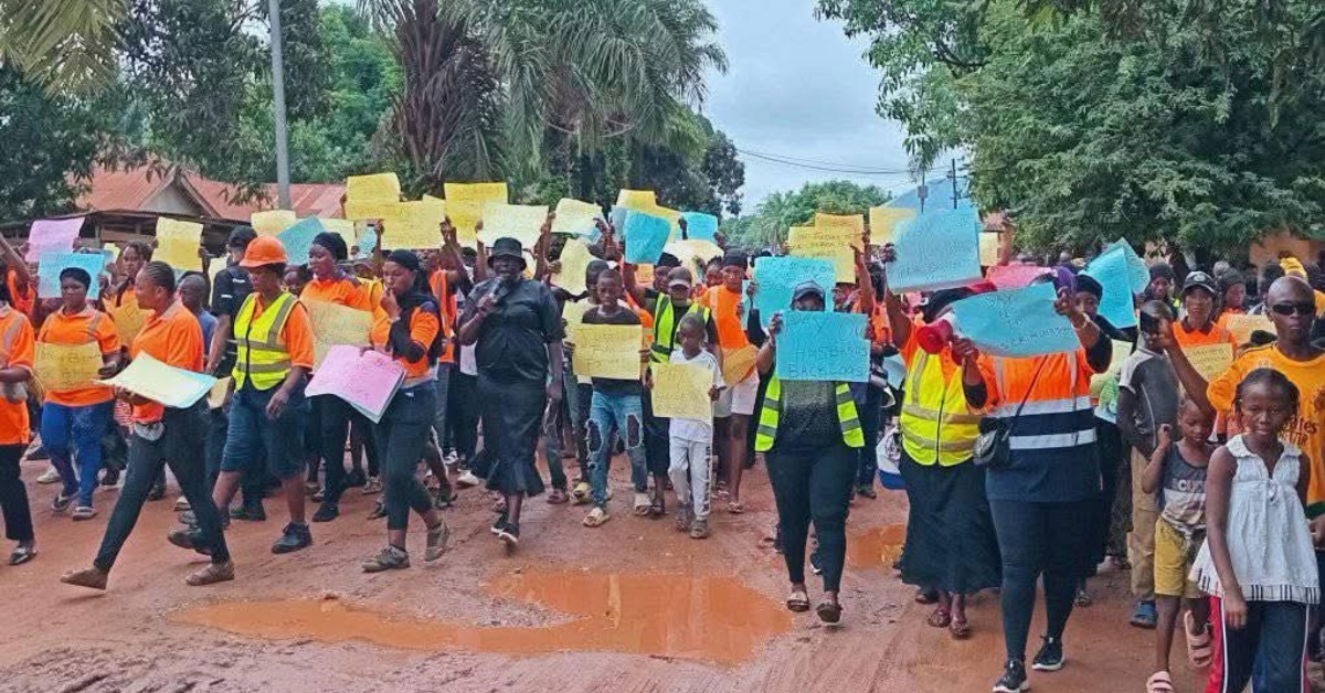Families of Sacked Koidu Holdings Workers Protest Over Unpaid Wages