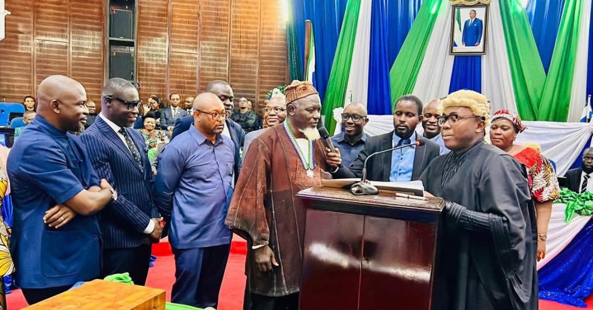 Tonkolili Paramount Chief Alhaji Musa Jalloh III Sworn in as Member of Parliament
