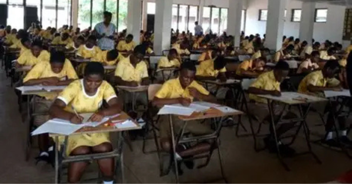 Hon. Alpha Mansaray Supports BECE Candidates With Le17 million Amid Exam Center Closure