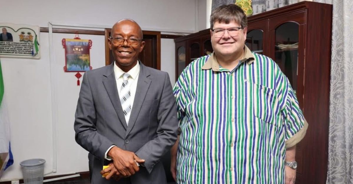 Lungi Bridge Project: Lands Minister Turad Senesie Meets U.S. Ambassador Bryan Hunt