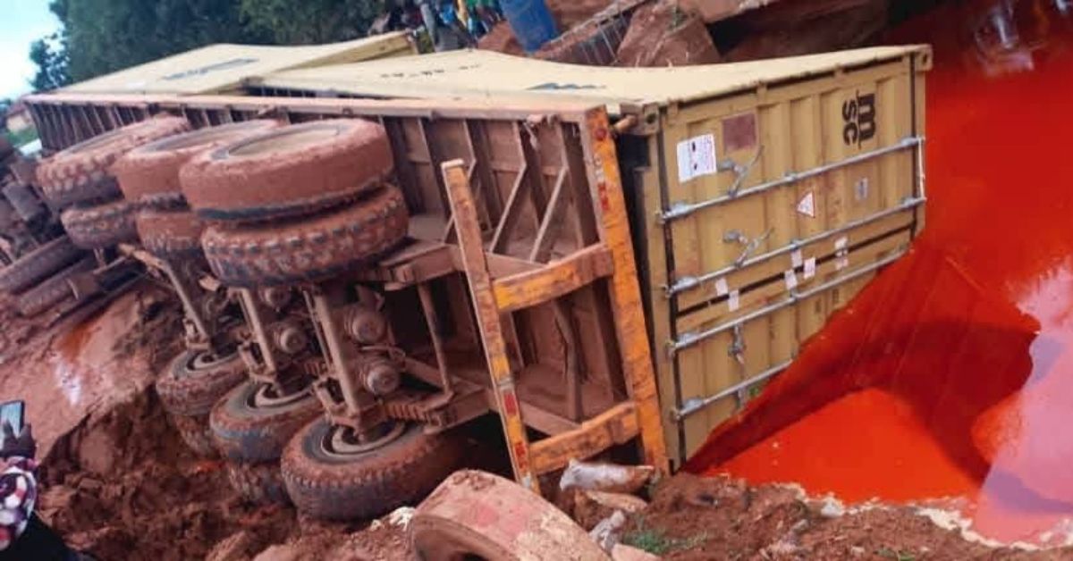 Fully Loaded Oil Tankers Capsize at Moyawa Bridge Crossing