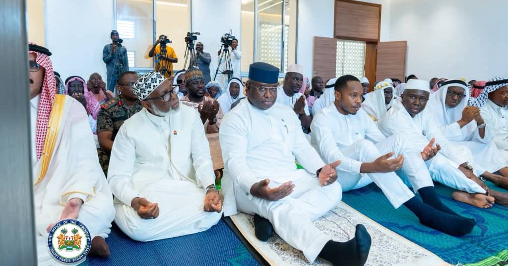 President Bio Joins Hajj Pilgrims in Jumah Prayer at State House