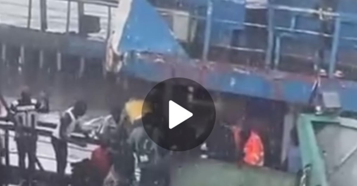 Passengers Rescued After Ferry Breaks Down in Sea