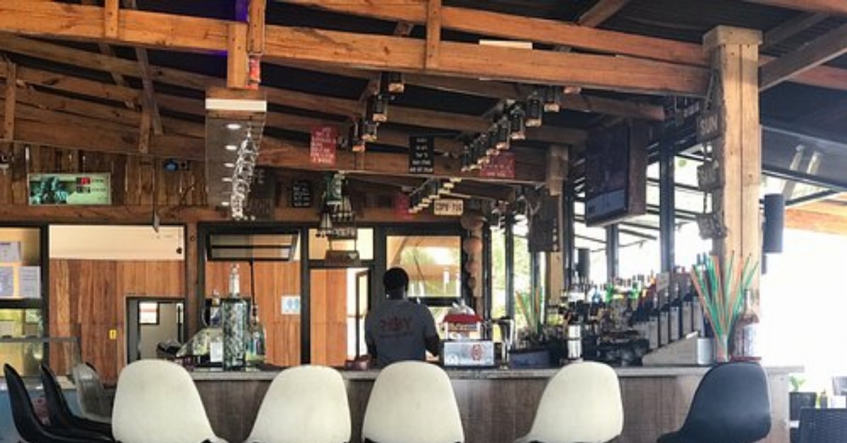 Tourist Board Threatens Closure of Beach Bars Over Non-Payment of Front Fees