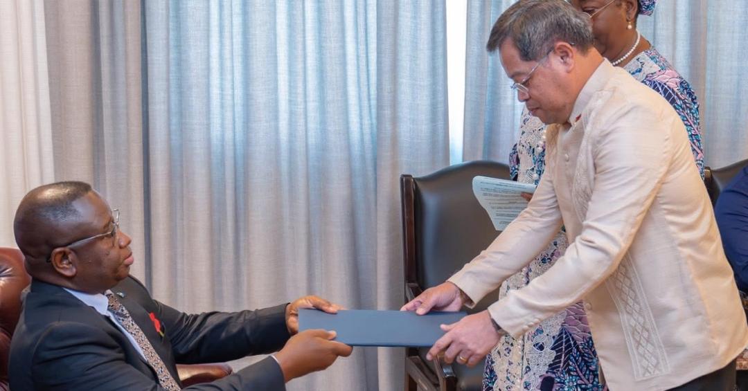 President Bio Receives Letters of Credence from New Philippine Ambassador