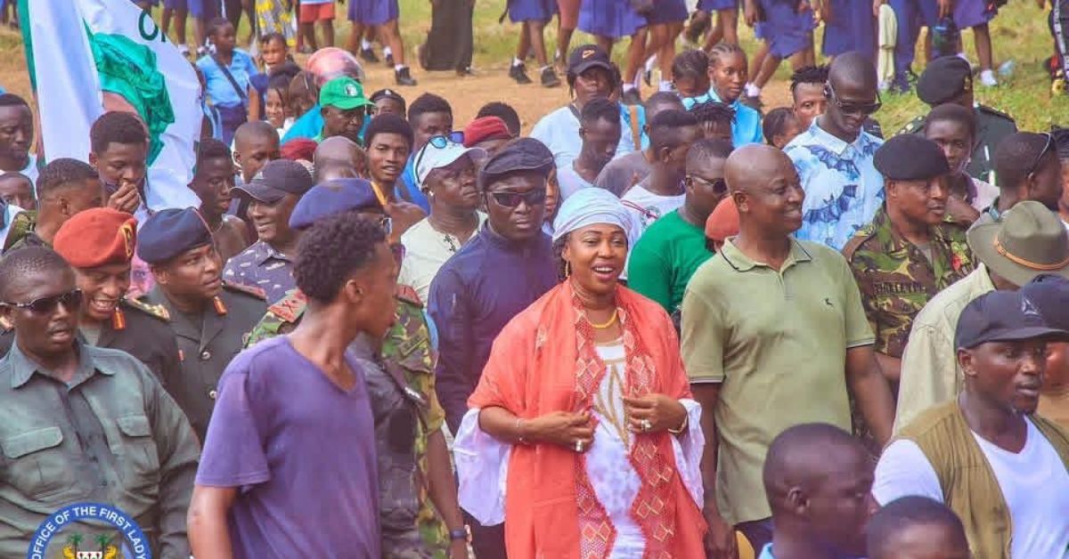 First Lady Fatima Bio’s Warm Welcome in Makeni Draws Criticism from APC
