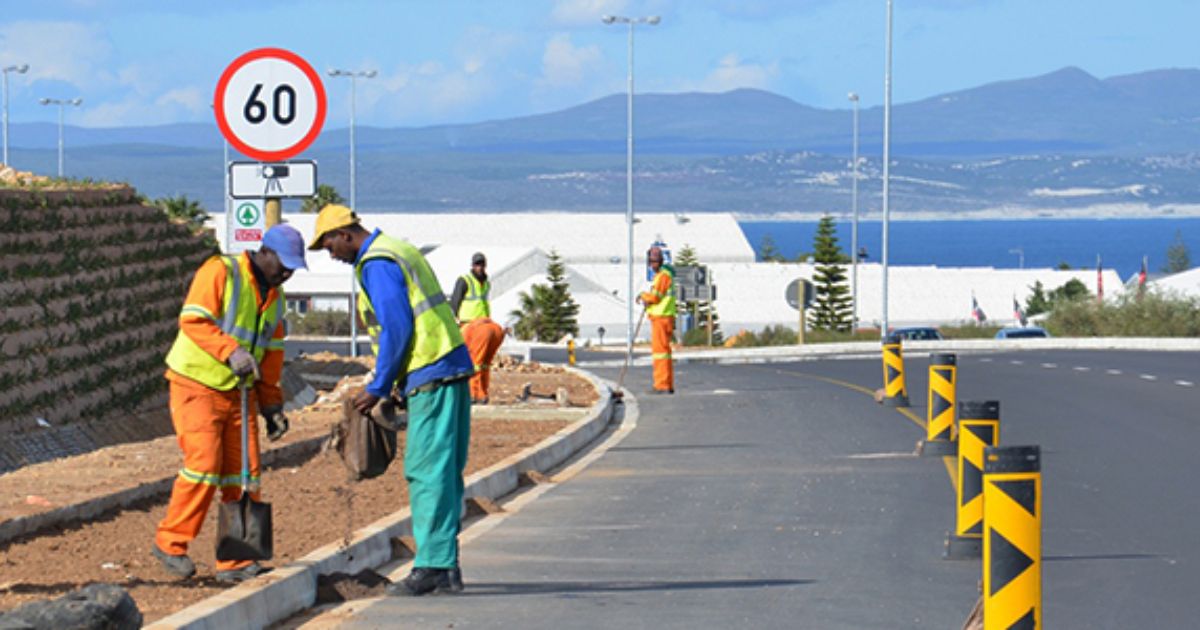 Government Launches Reconstruction of 105km Kambia-Kamakwie Road