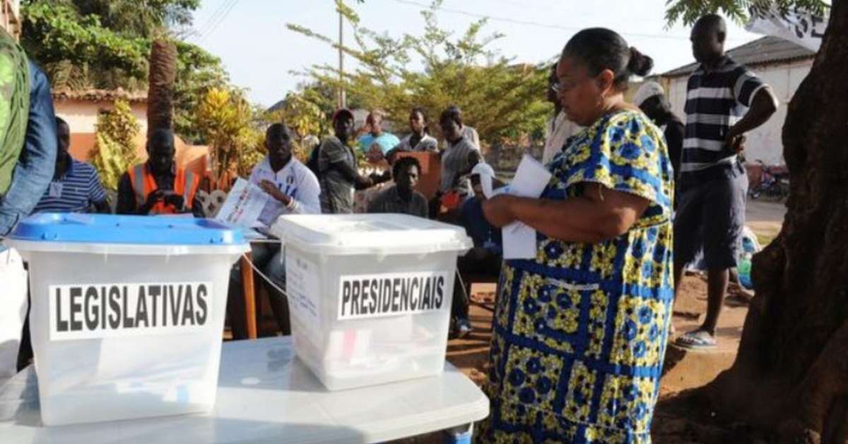ECSL Provides Logistical Support for Guinean Presidential Election in Sierra Leone