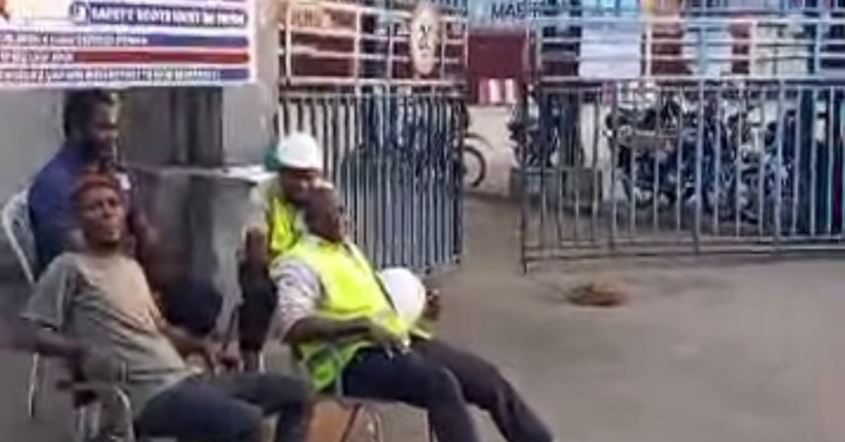 Tension at Water Quay as Transporters Block Entry to Freetown Port