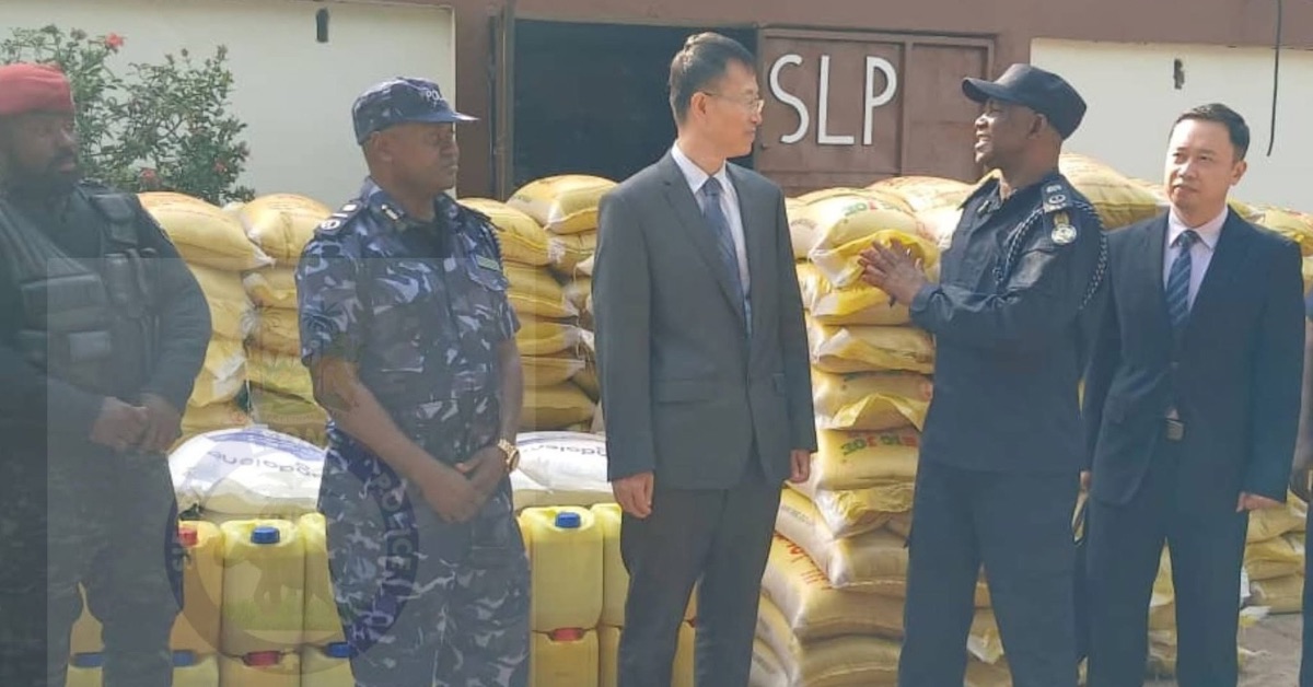 Chinese Embassy Supports Sierra Leone Police With Food Items for Festive Season