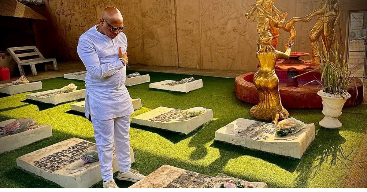 Education Minister Sackey Visits Peace Museum to Honour War Victims on National Remembrance Day