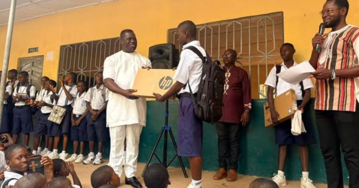 Former Chief Minister David Francis Rewards Holy Trinity’s Best BECE and WASSCE Students
