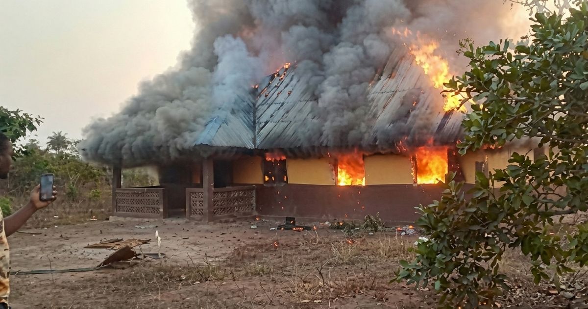 Fire Destroys Radio Bankhi-Solofaray FM in Kambia District