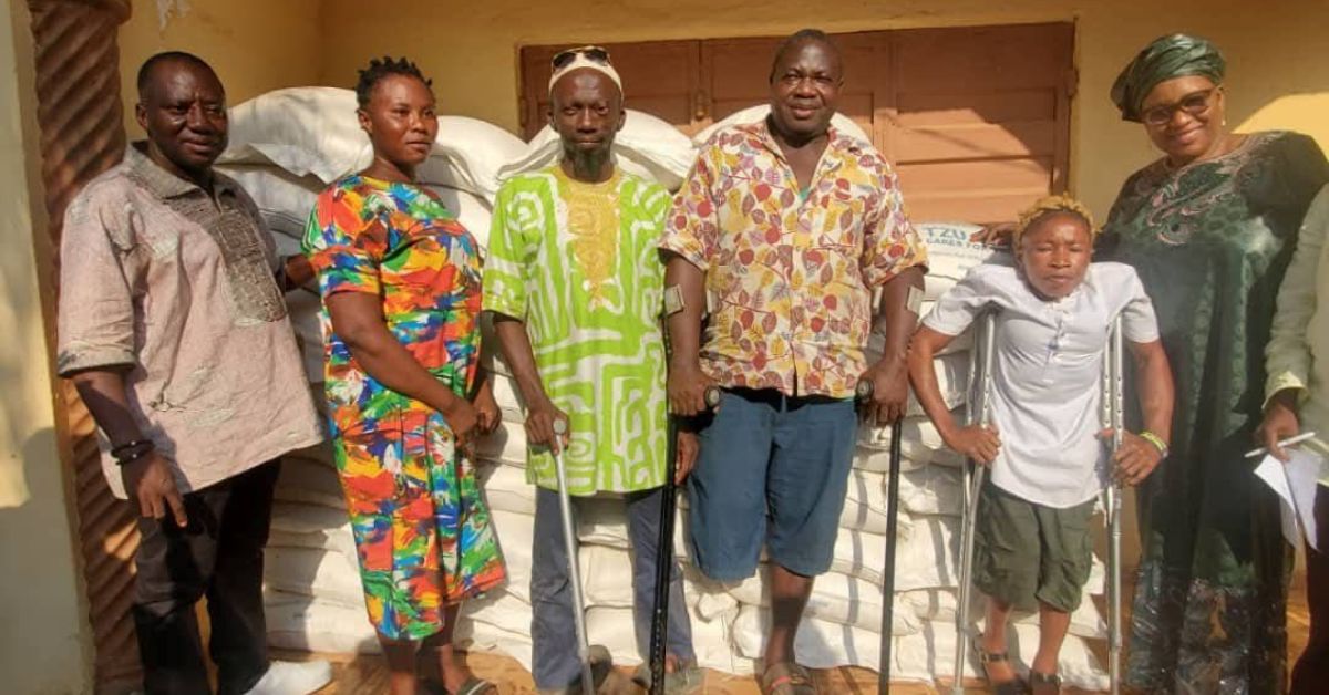 Minister of Social Welfare Donates Rice to Vulnerable Groups in Kono